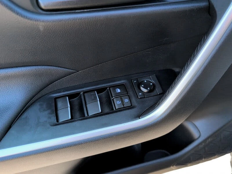 Toyota Rav4 * АвтоКредит * (ЦЕНА ДО БГ), снимка 15 - Автомобили и джипове - 54038474