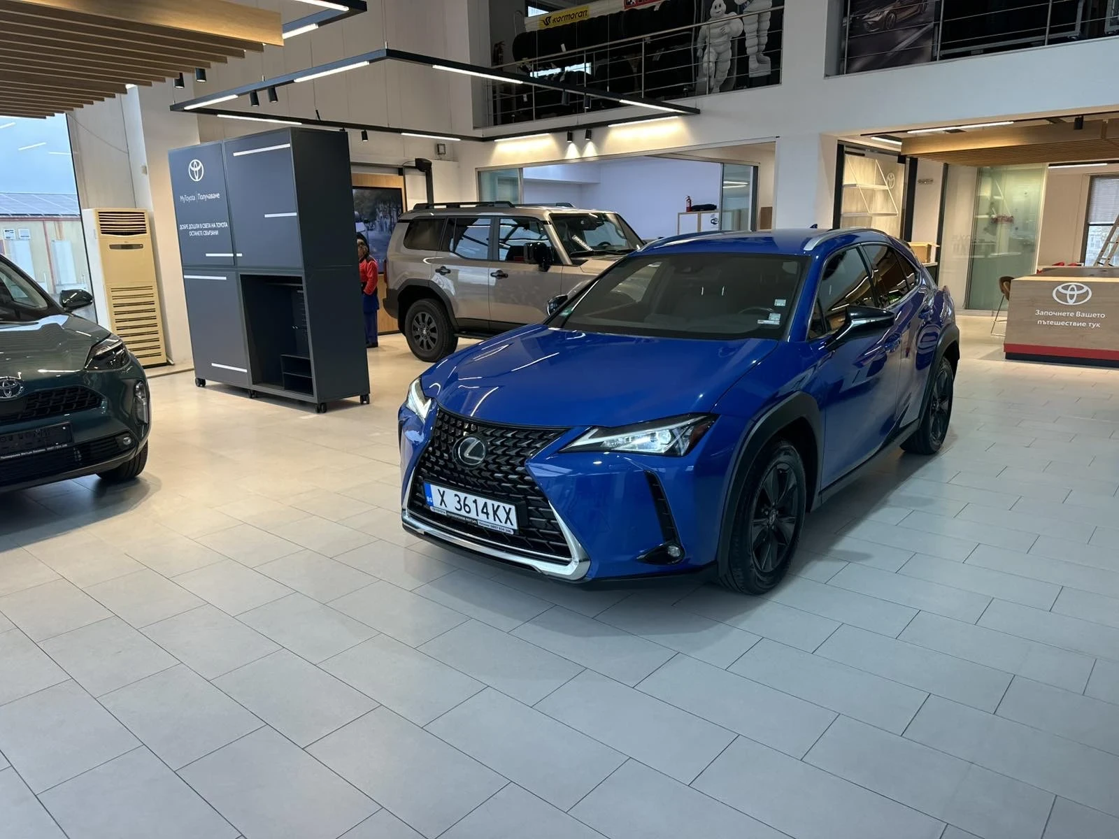 Lexus UX 200  - изображение 2