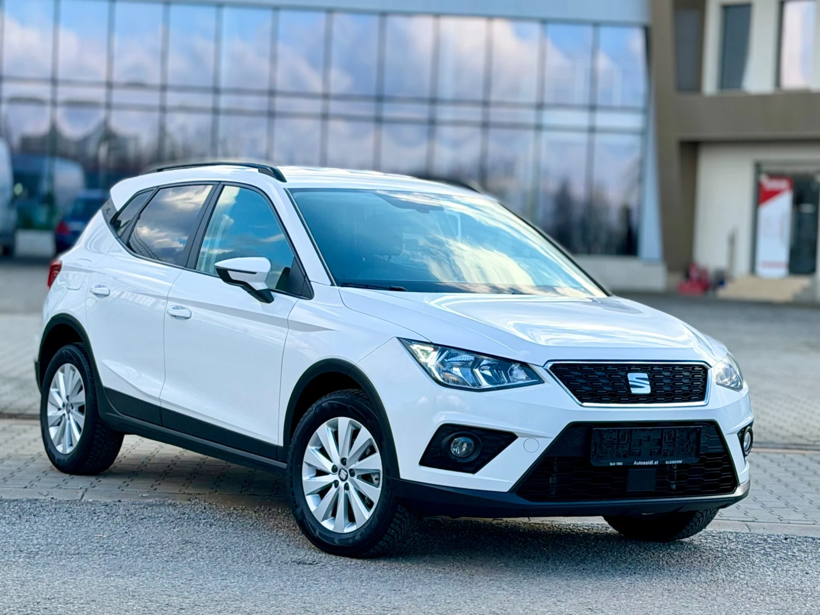 Seat Arona 1.6TDi~95hp~�������~DISTRONIK~NAVI~112000��!! | Mobile.bg � ����������� 3