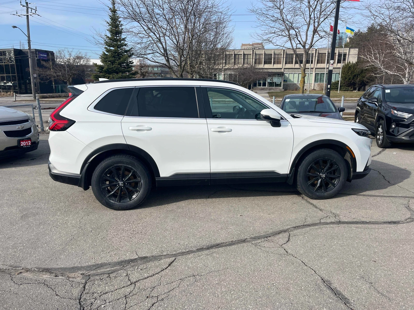 Honda Cr-v * AWD * CARFAX * ОТ ПРЕДСТАВИТЕЛСТВО * , снимка 3 - Автомобили и джипове - 53988649