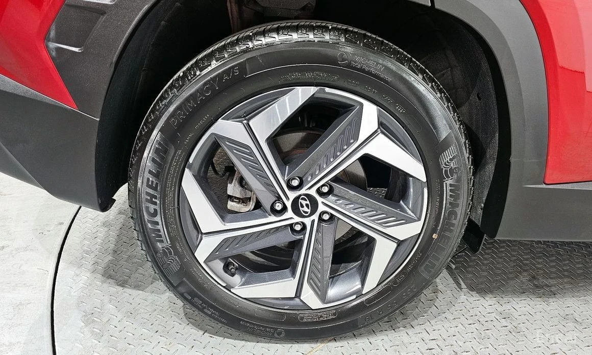 Hyundai Tucson, снимка 5 - Автомобили и джипове - 54631049