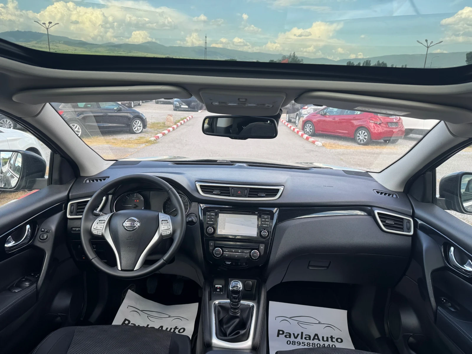 Nissan Qashqai 1.5 DCI Tekna, снимка 10 - Автомобили и джипове - 54709212