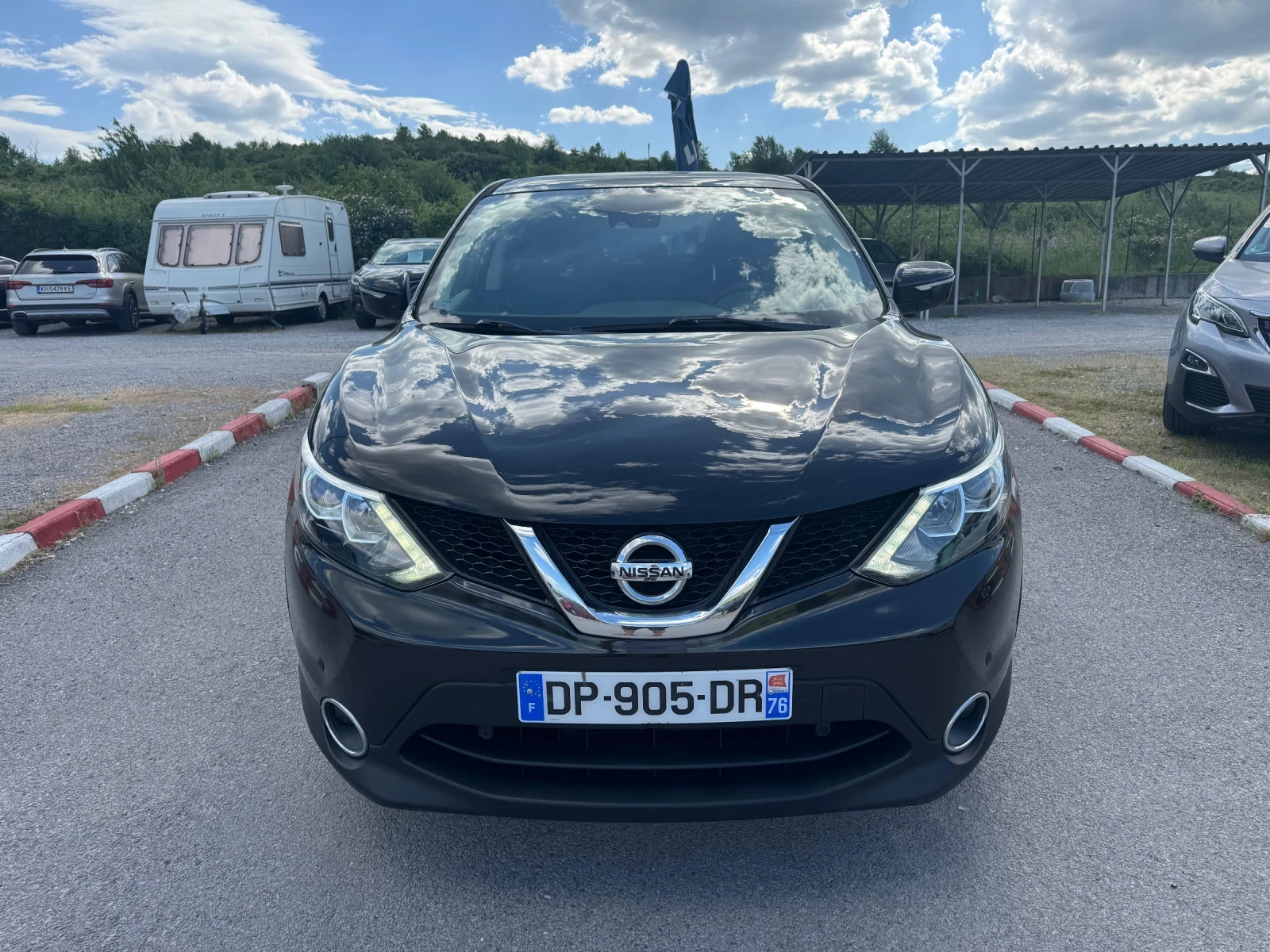 Nissan Qashqai 1.5 DCI Tekna, снимка 2 - Автомобили и джипове - 54709212