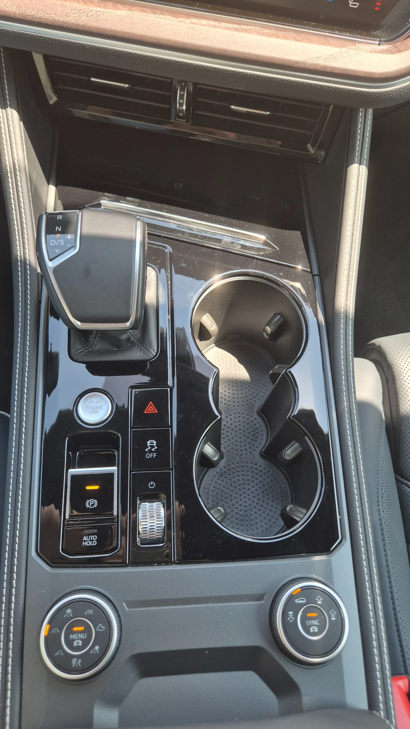 VW Touareg R-Line PA 3.0 V6 TDI SCR 4MOT | Mobile.bg � ����������� 10
