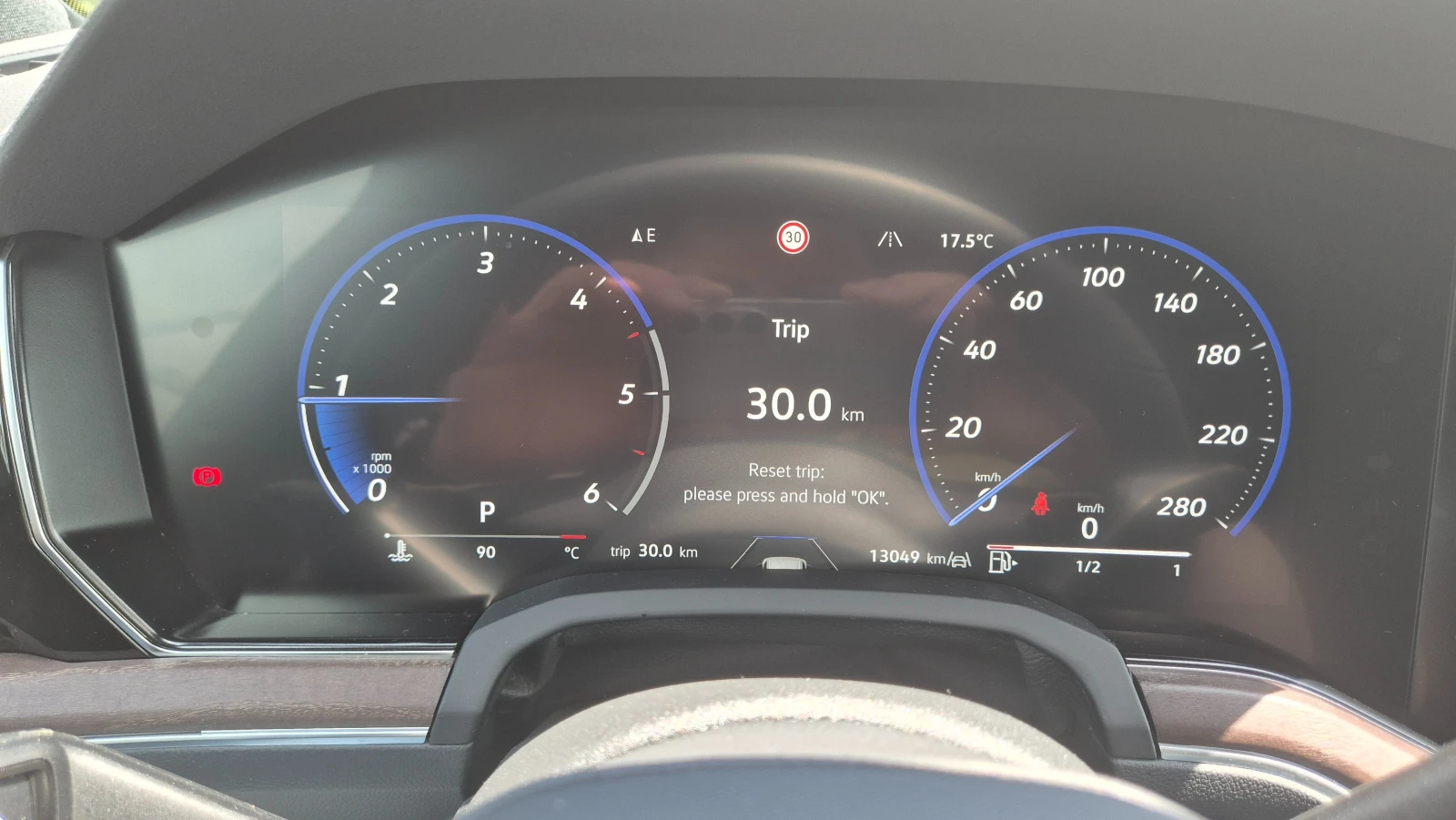 VW Touareg R-Line PA 3.0 V6 TDI SCR 4MOT | Mobile.bg � ����������� 7