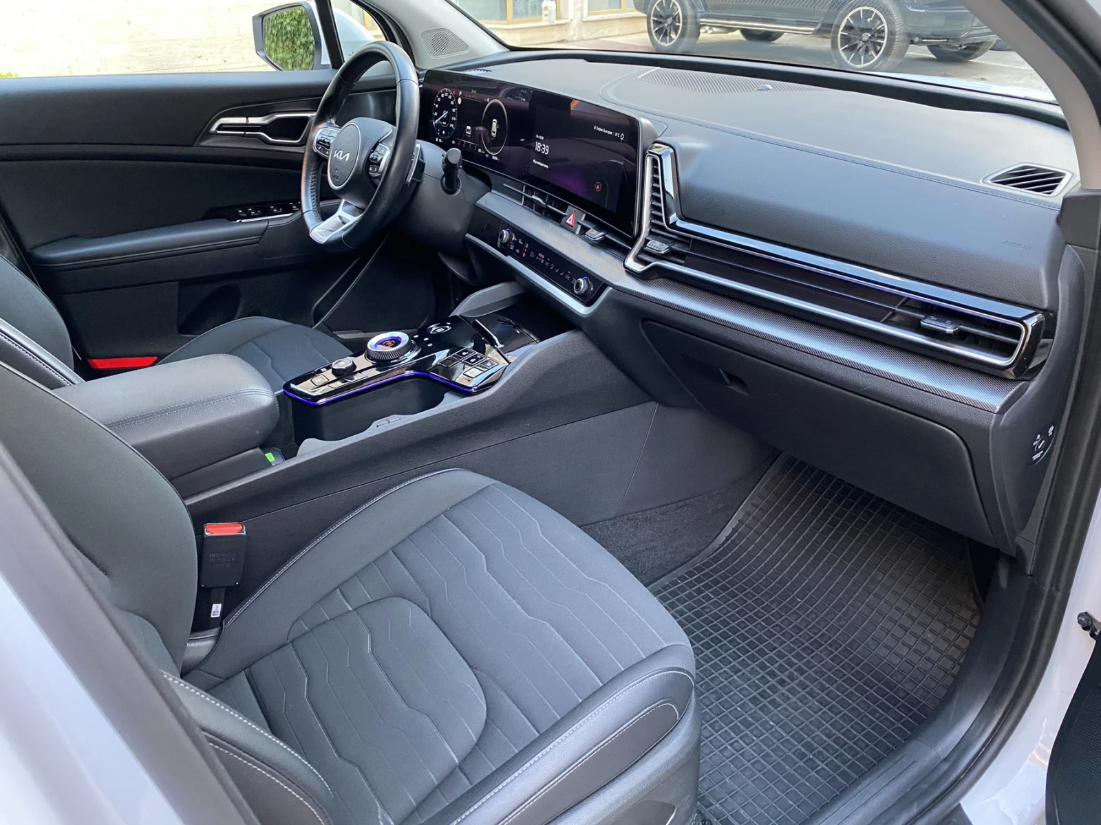 Kia Sportage 1.6 T-GDi/ MHEV/ FWD/ 7DCT/ Platinum | Mobile.bg � ����������� 11