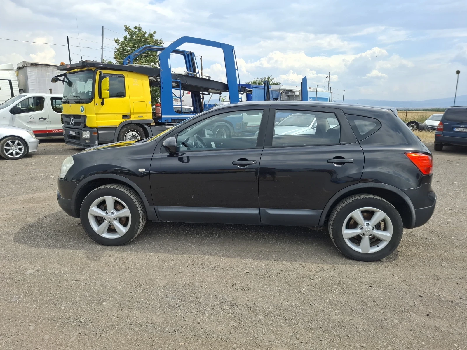 Nissan Qashqai 1.5dci 109кс, снимка 4 - Автомобили и джипове - 55315857