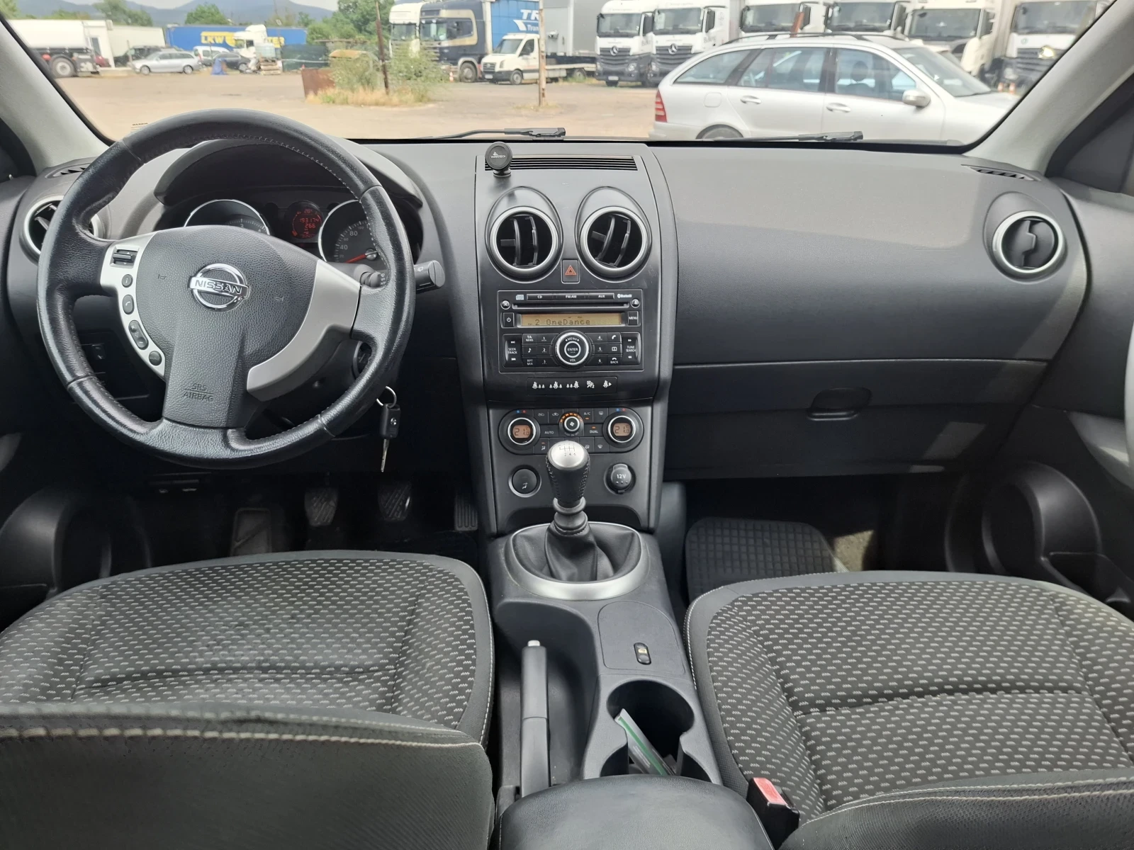 Nissan Qashqai 1.5dci 109кс, снимка 5 - Автомобили и джипове - 55315857