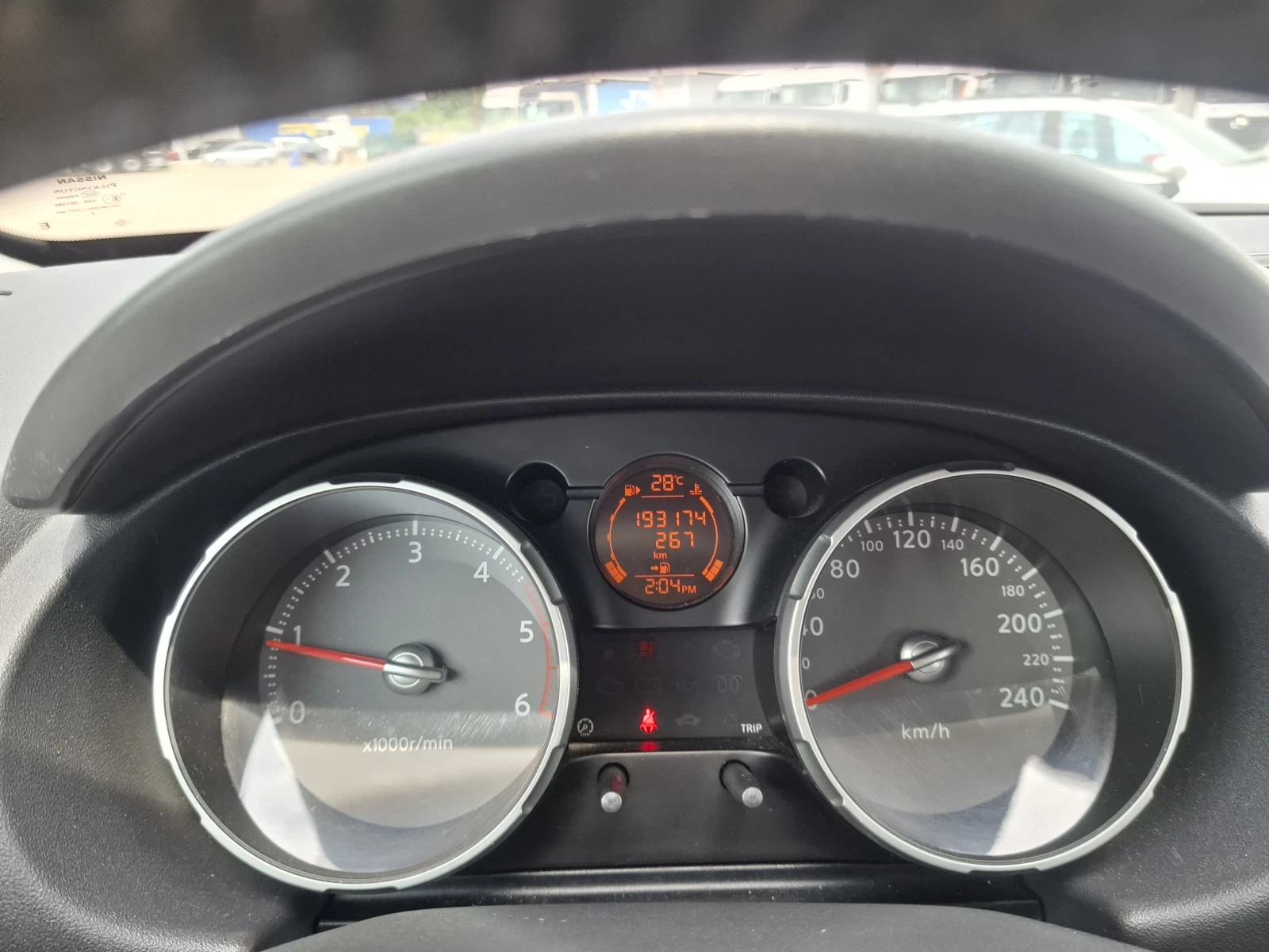 Nissan Qashqai 1.5dci 109кс, снимка 7 - Автомобили и джипове - 55315857