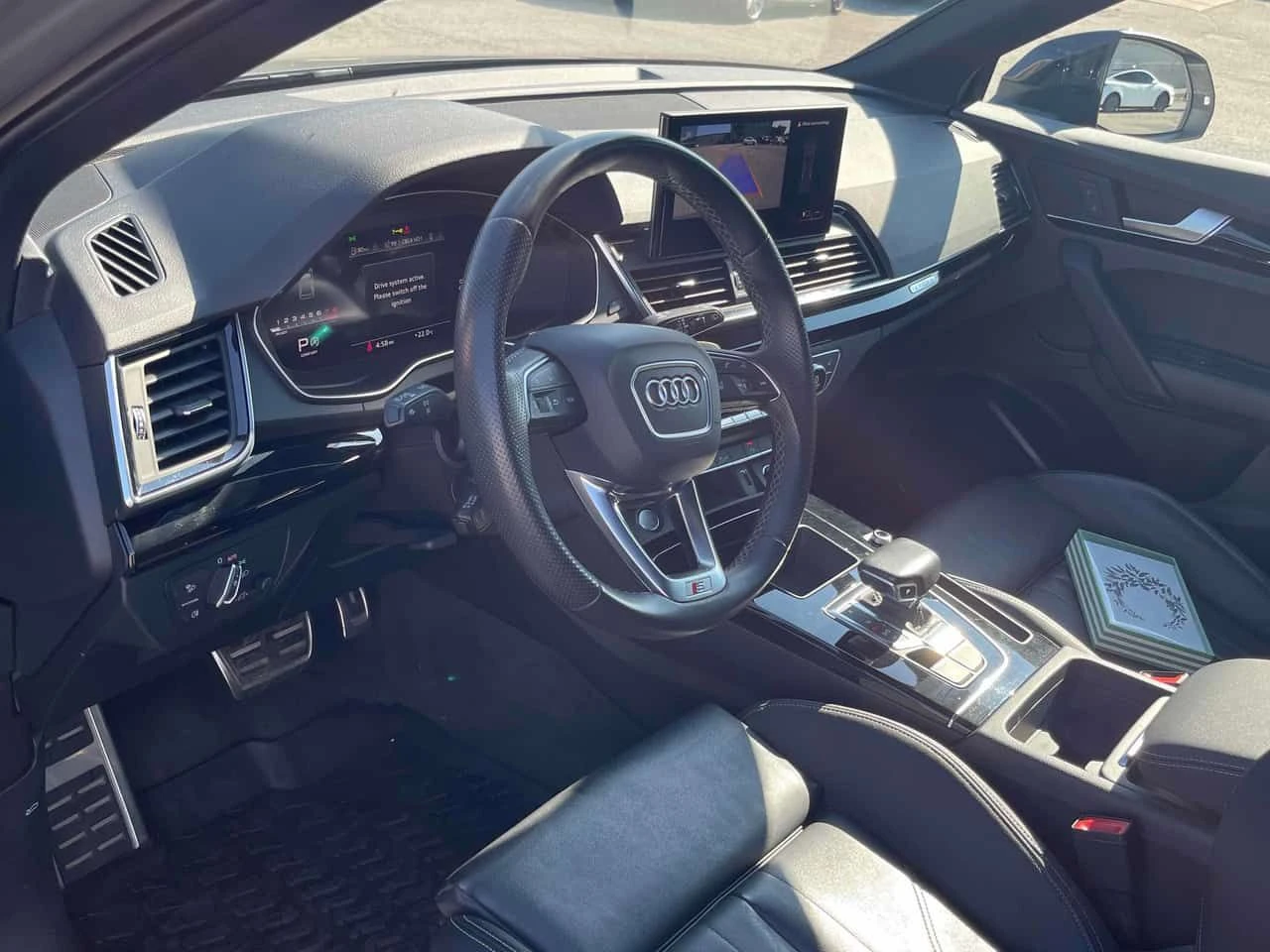 Audi Q5 Progressiv | CARFAX | АВТОКРЕДИТ БЕЗ ПЪРВОНАЧАЛНА, снимка 7 - Автомобили и джипове - 55567926