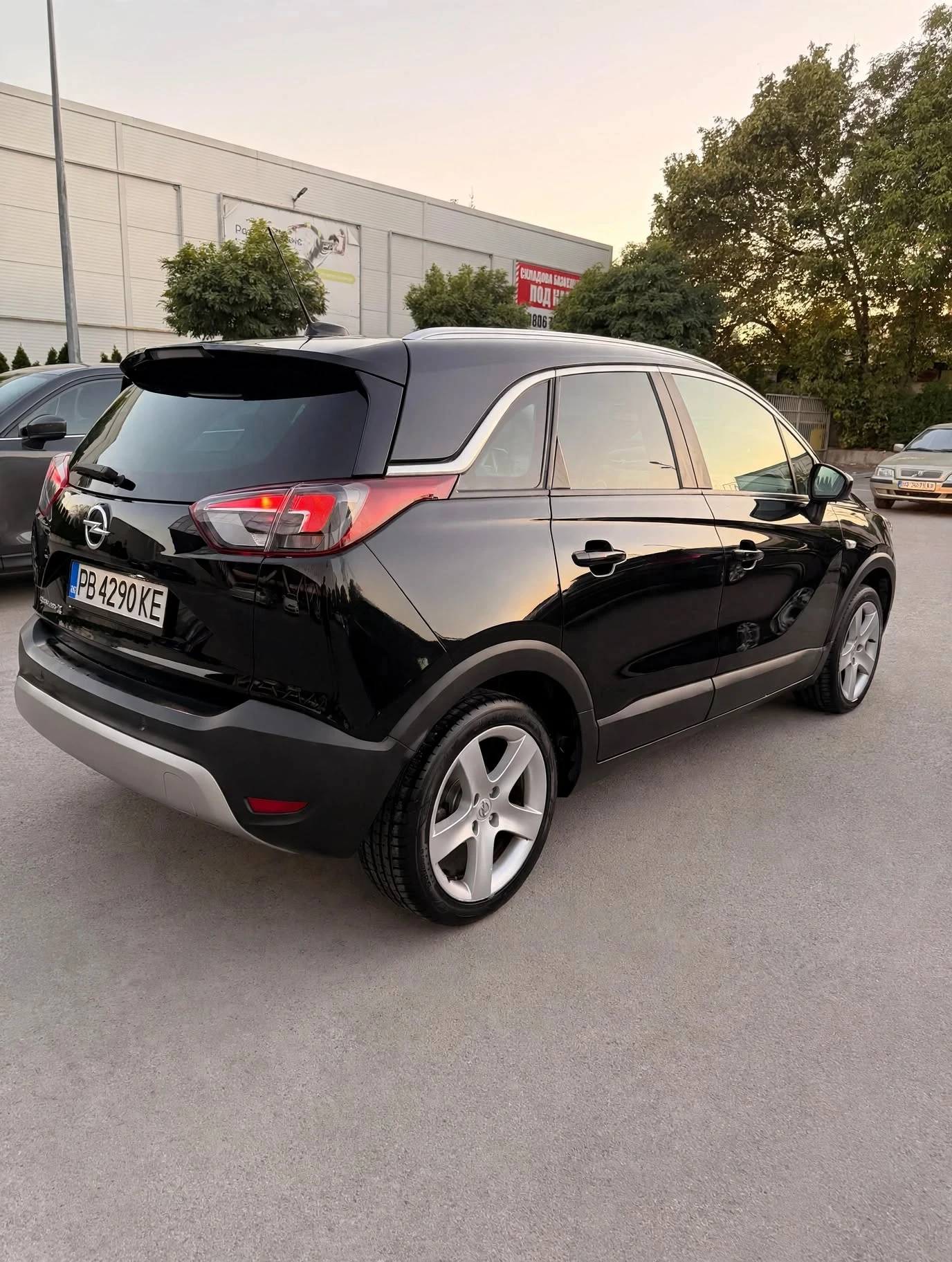 Opel Crossland X 1.2 Turbo , снимка 4 - Автомобили и джипове - 56075448