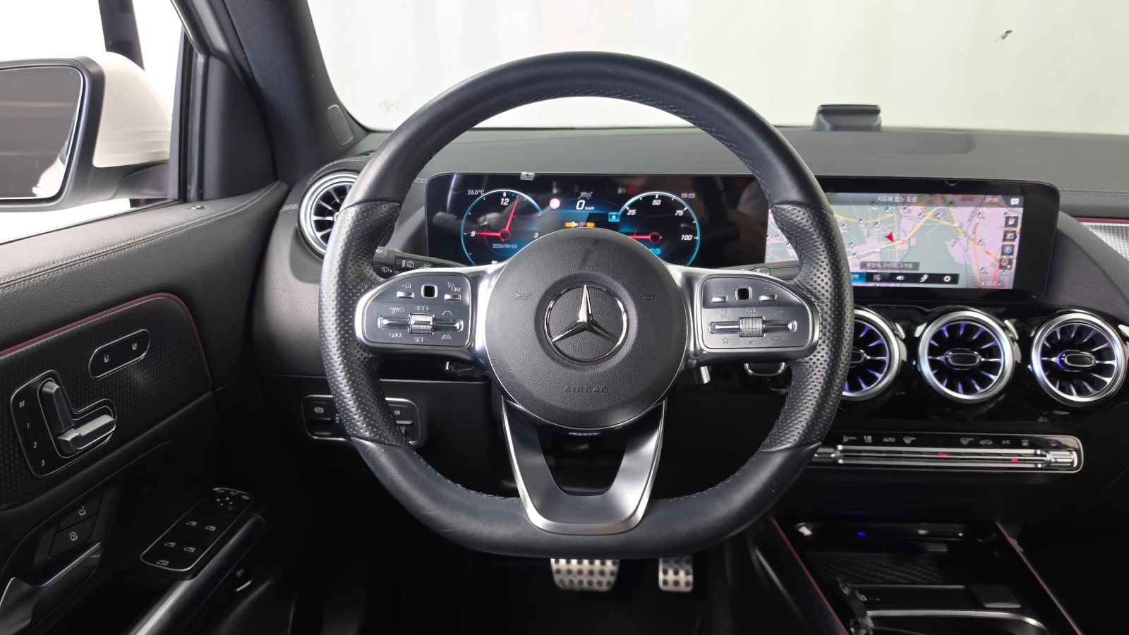 Mercedes-Benz EQA 250 Amg Package * Крайна Цена* , снимка 7 - Автомобили и джипове - 56083291