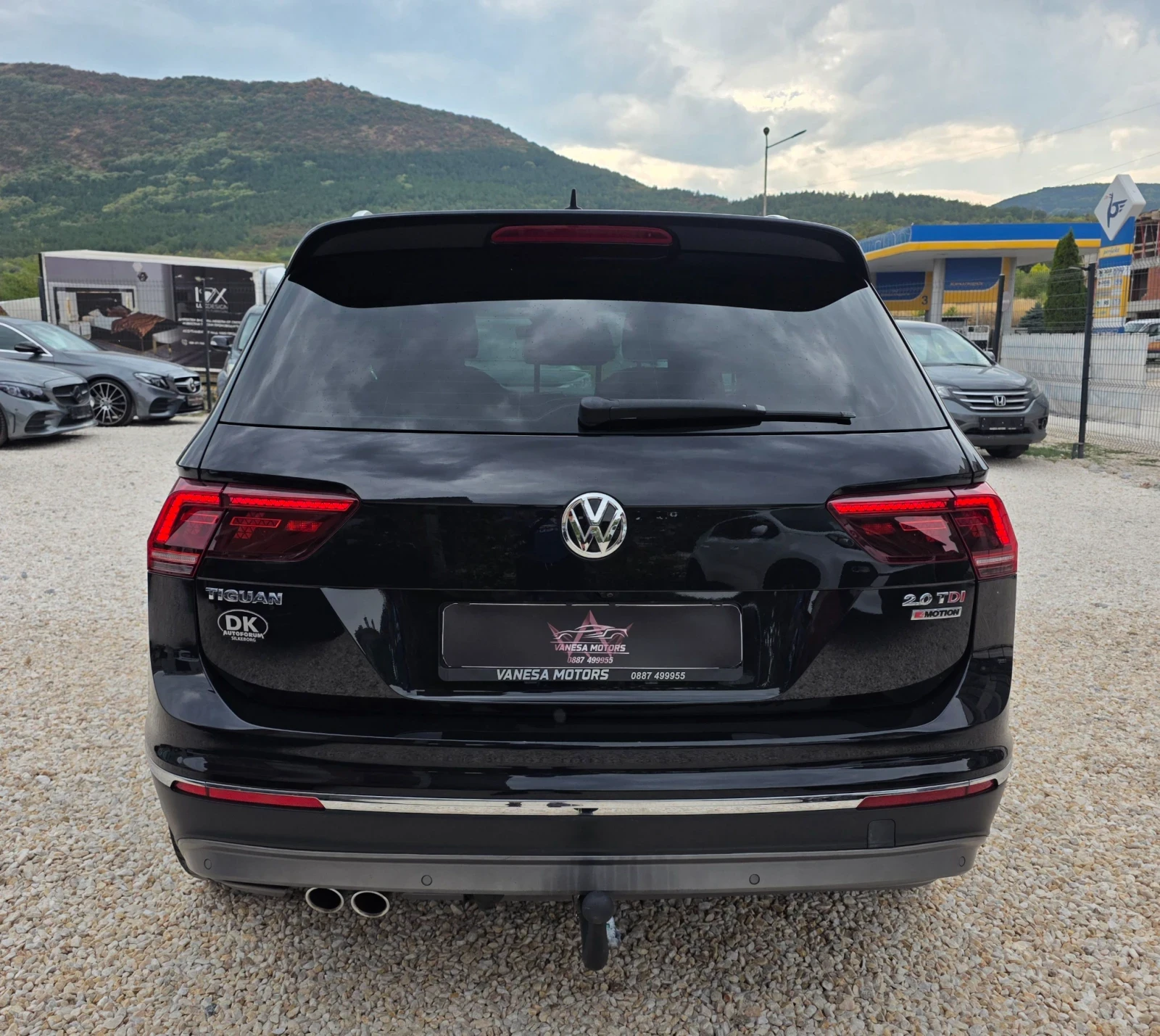 VW Tiguan С-История Digital Heda Up Keyless Go 190кс, снимка 13 - Автомобили и джипове - 56164783