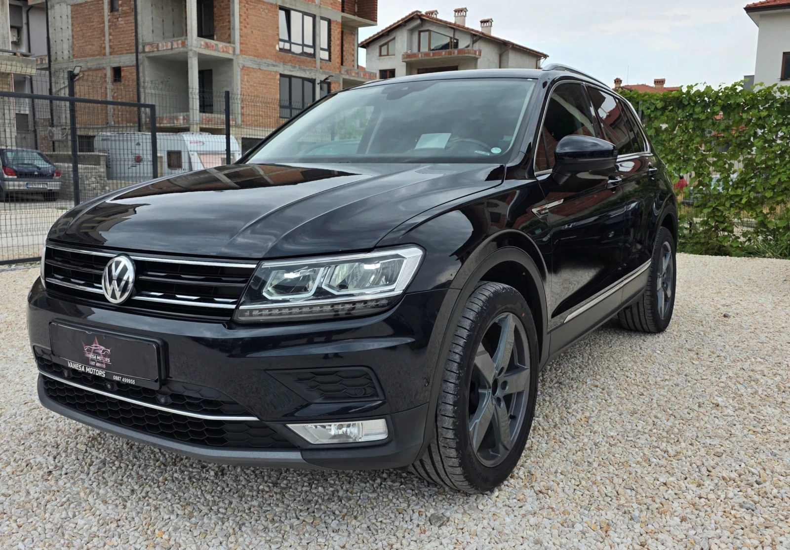VW Tiguan С-История Digital Heda Up Keyless Go 190кс, снимка 3 - Автомобили и джипове - 56164783