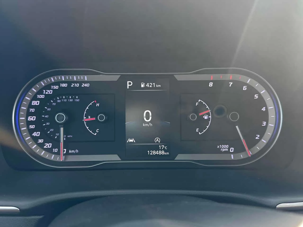 Hyundai Tucson * Preferred * АВТОКРЕДИТ * ОТ ПРЕДСТАВИТЕЛСТВО, снимка 8 - Автомобили и джипове - 56213493