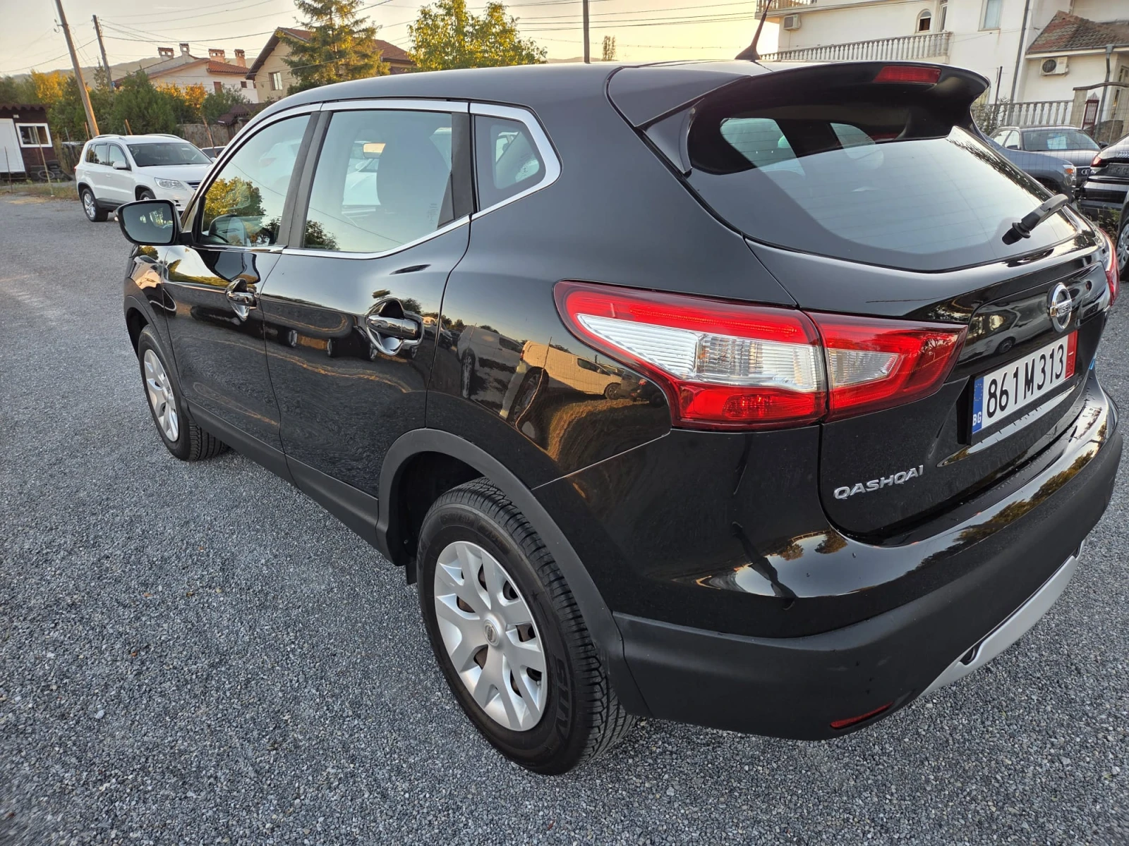Nissan Qashqai 1.5 dCi, снимка 5 - Автомобили и джипове - 56372474