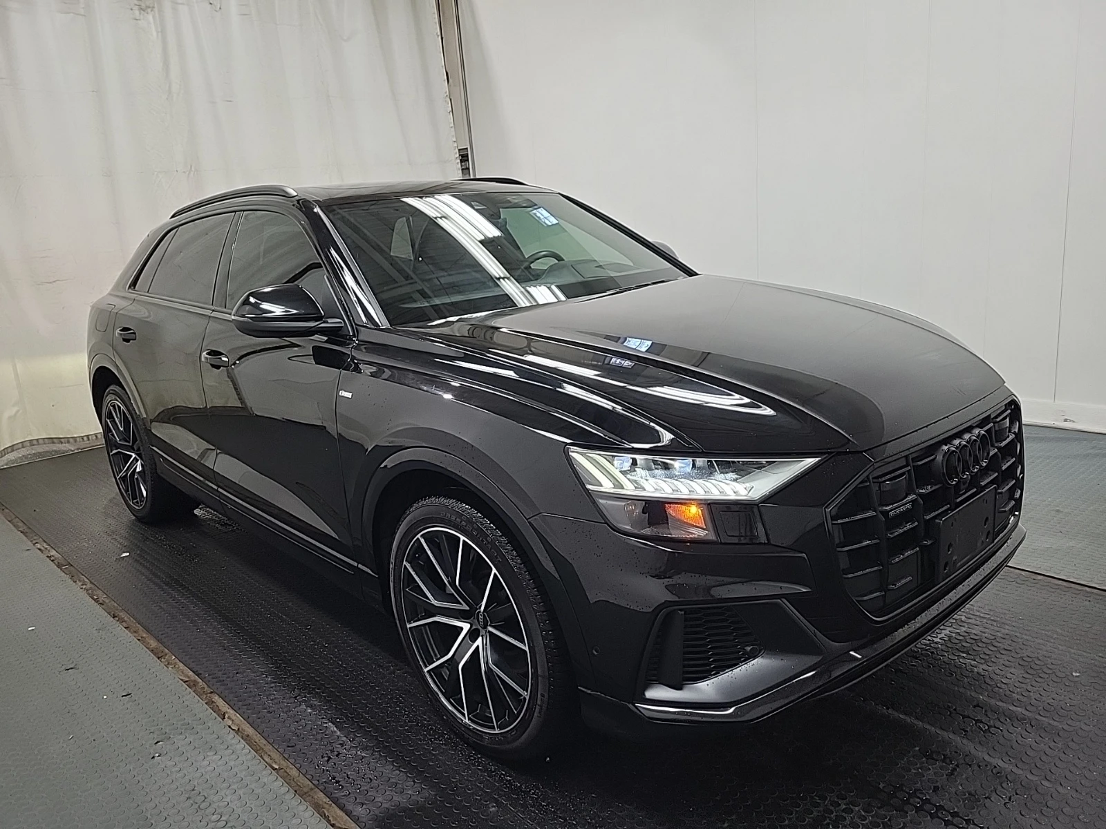 Audi Q8 Technik / АВТОКРЕДИТ, снимка 2 - Автомобили и джипове - 56728317
