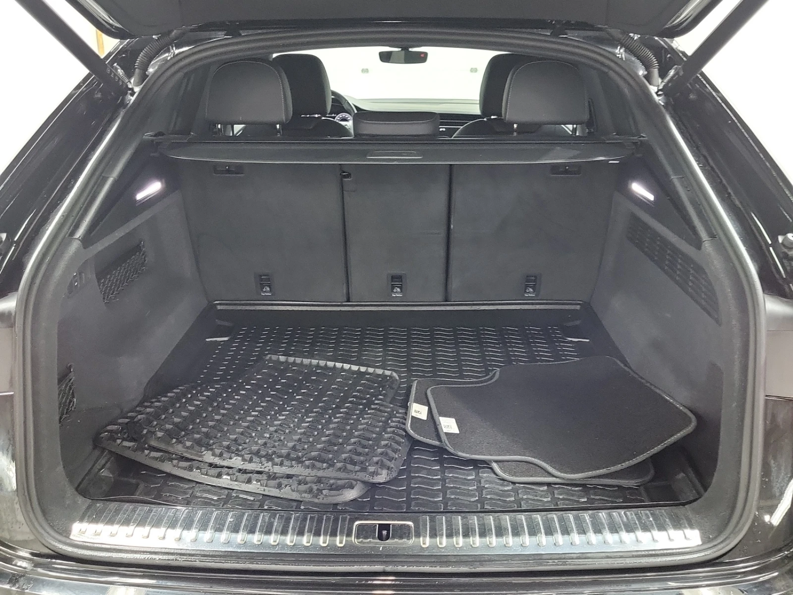 Audi Q8 Technik / АВТОКРЕДИТ, снимка 5 - Автомобили и джипове - 56728317
