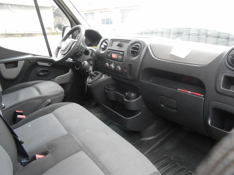 Nissan NV400, снимка 6 - Бусове и автобуси - 46458784