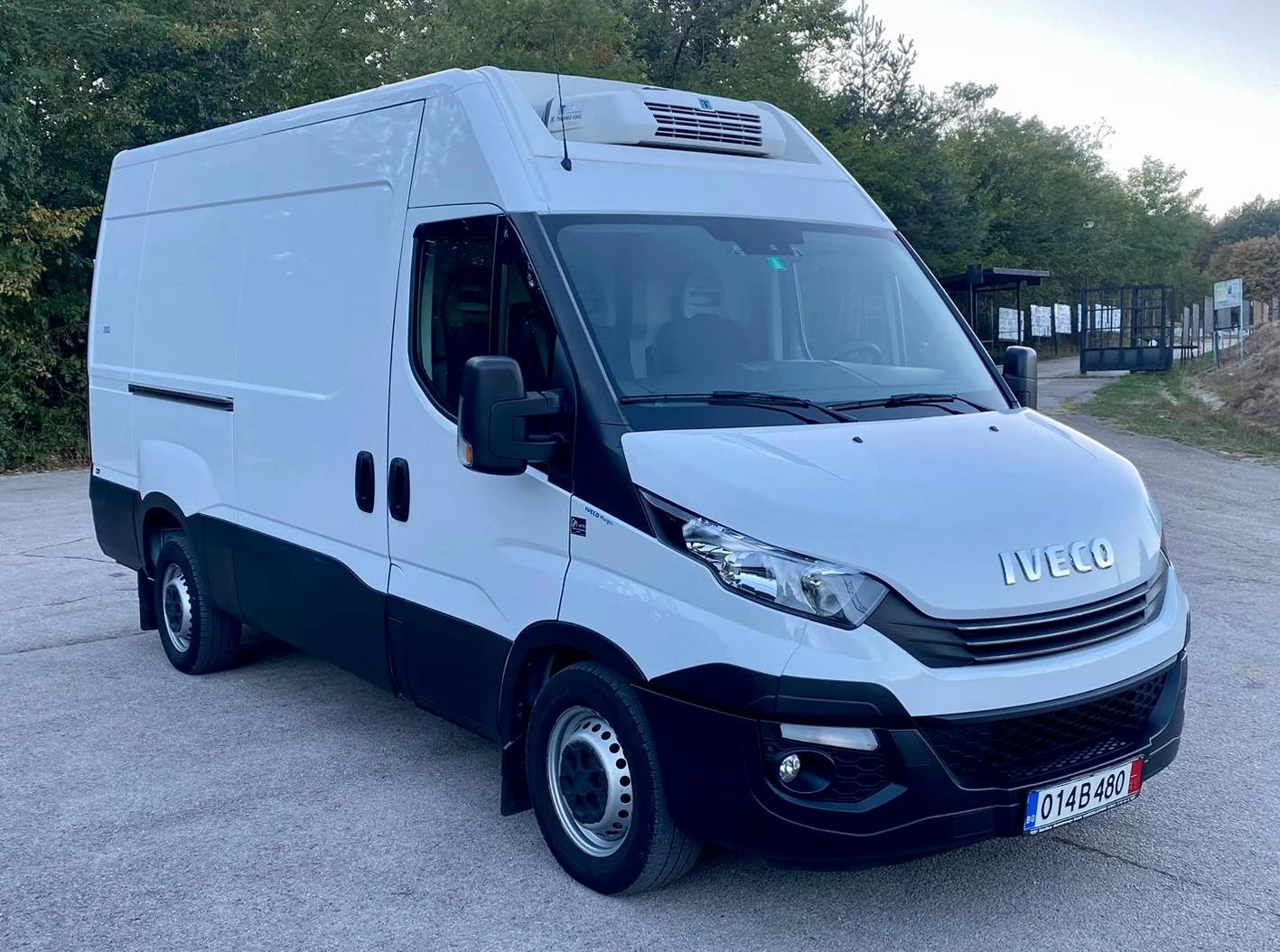 Iveco Daily 35S16* HI-MATIC* ХЛАДИЛЕН-32* КЛИМА* 200Xкм*  - изображение 2
