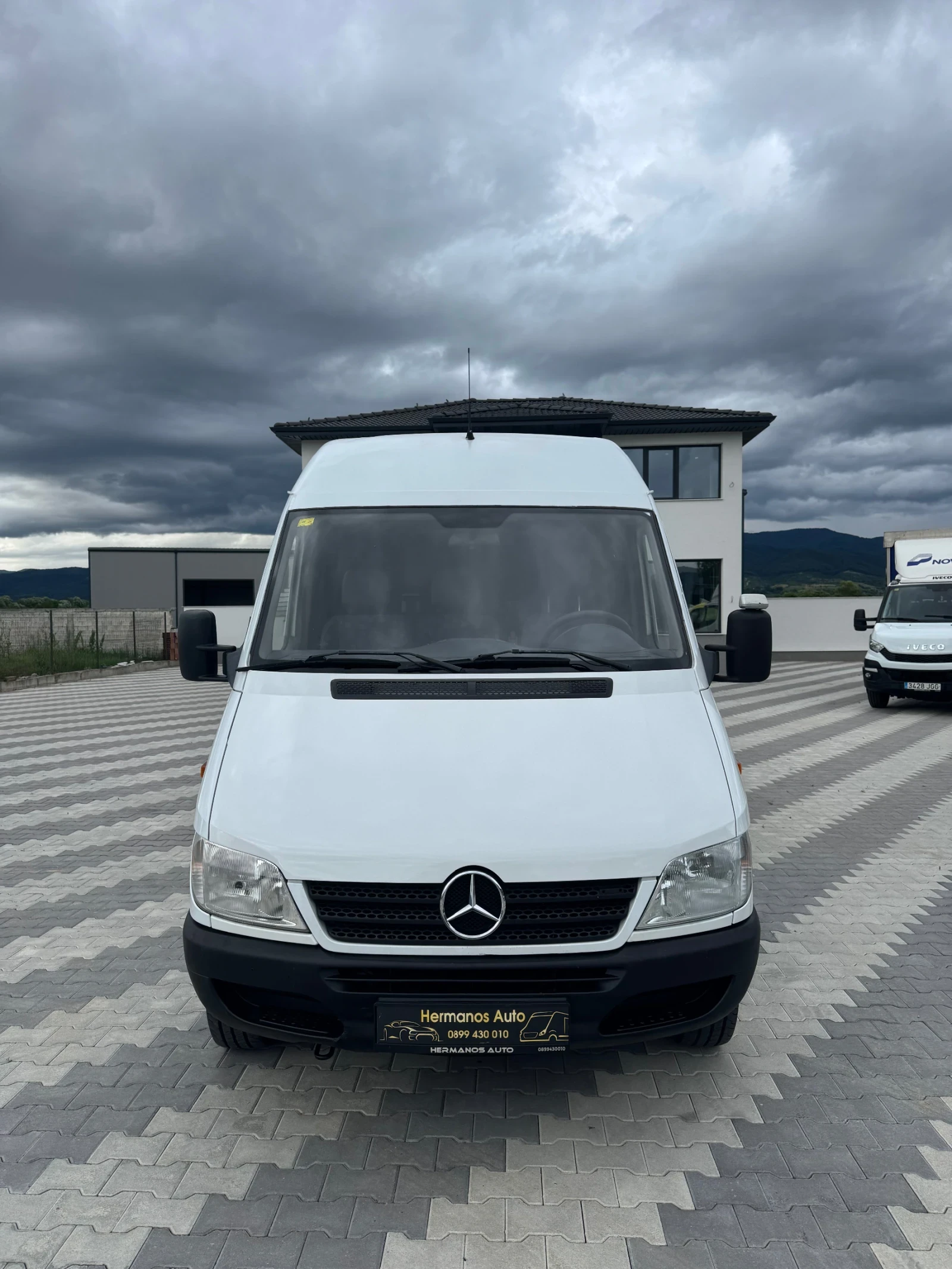Mercedes-Benz Sprinter 413 CDI * Климатик* , снимка 2 - Бусове и автобуси - 54886195