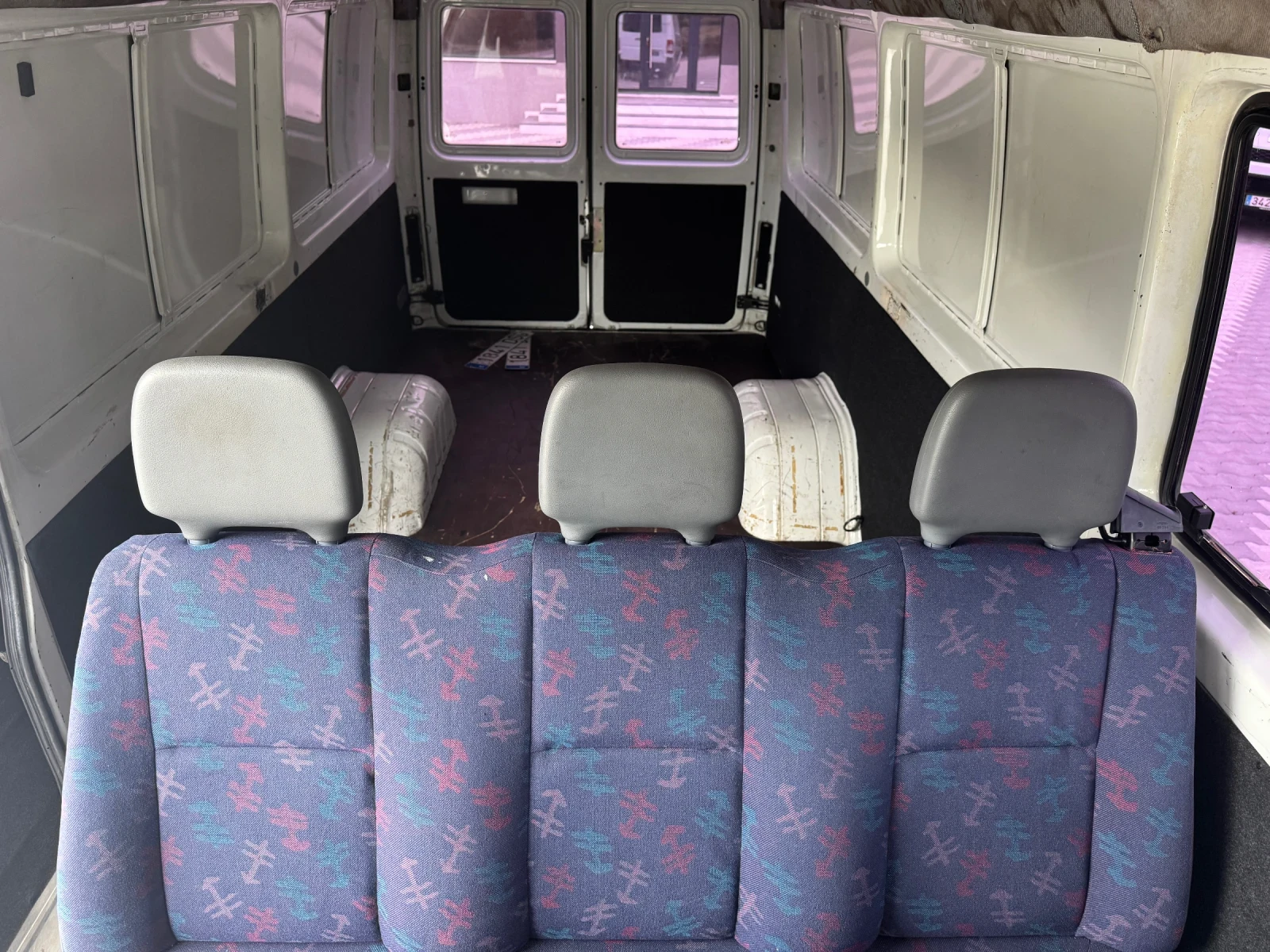 Mercedes-Benz Sprinter 413 CDI * Климатик* , снимка 11 - Бусове и автобуси - 54886195