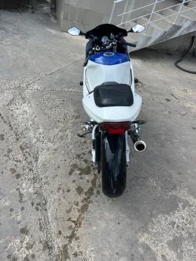 Suzuki Gsxr K1 750, снимка 6