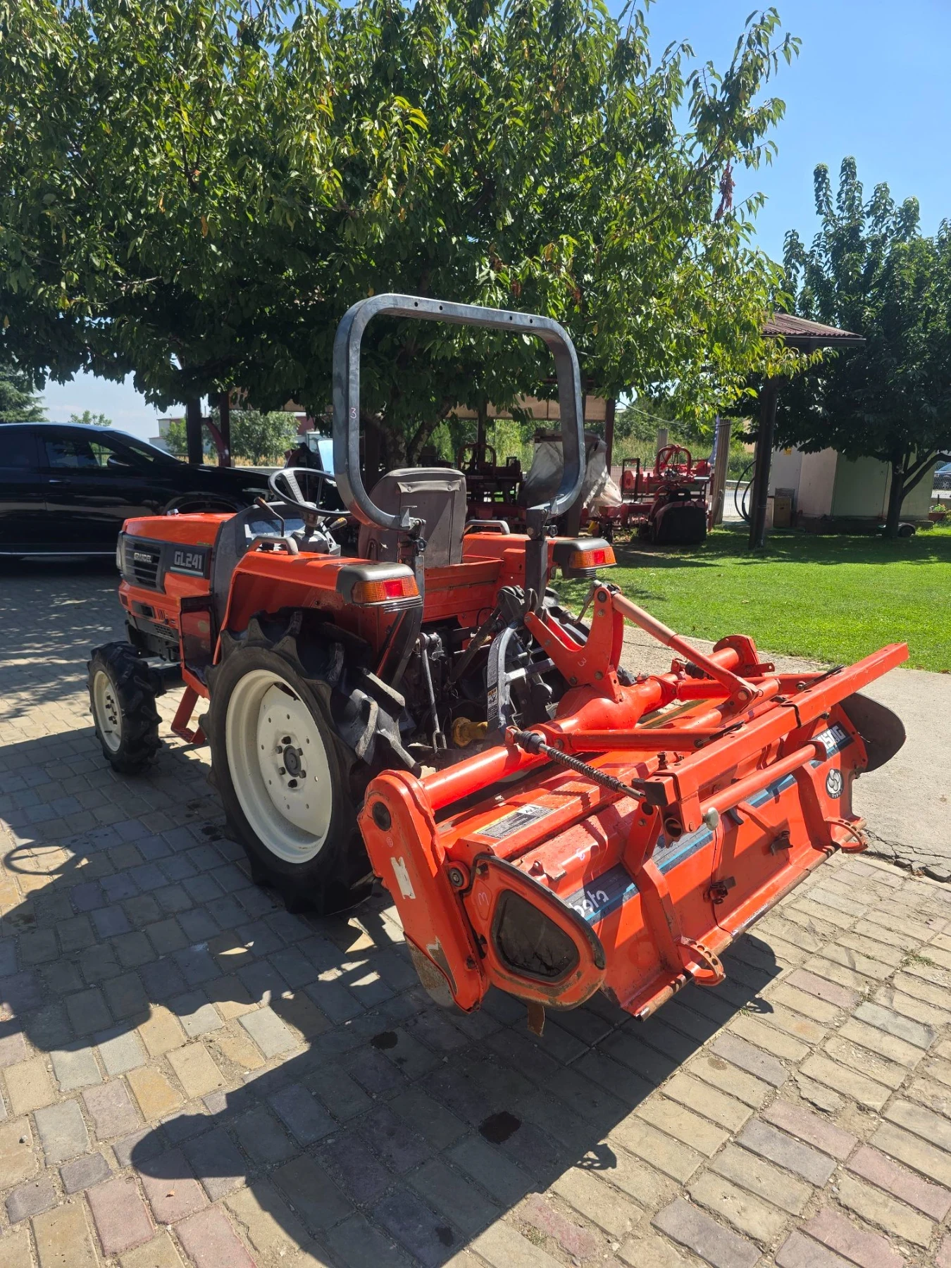 Трактор Kubota GL 241, снимка 3 - Селскостопанска техника - 55613080