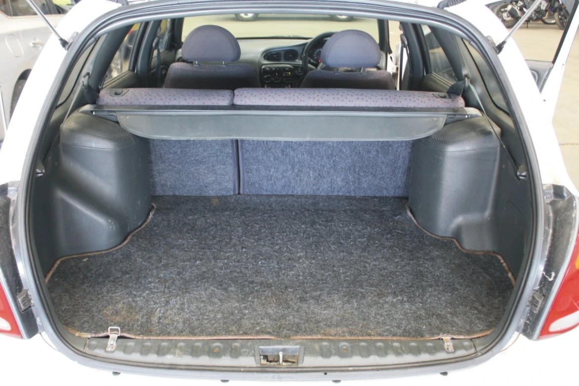    1991 2000  Hyundai Lantra Wagon   | Mobile.bg   5