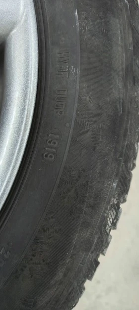 Гуми с джанти Semperit 205/55R16, снимка 4 - Гуми и джанти - 45977247