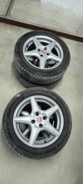 Гуми с джанти Semperit 205/55R16, снимка 1 - Гуми и джанти - 45977247