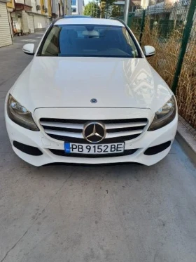 Mercedes-Benz 220 2.0, снимка 1
