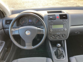 VW Golf 1.6 FSI, снимка 7 - Автомобили и джипове - 43595944