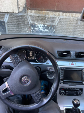 VW Passat Комби уникат леки драскотини, снимка 1
