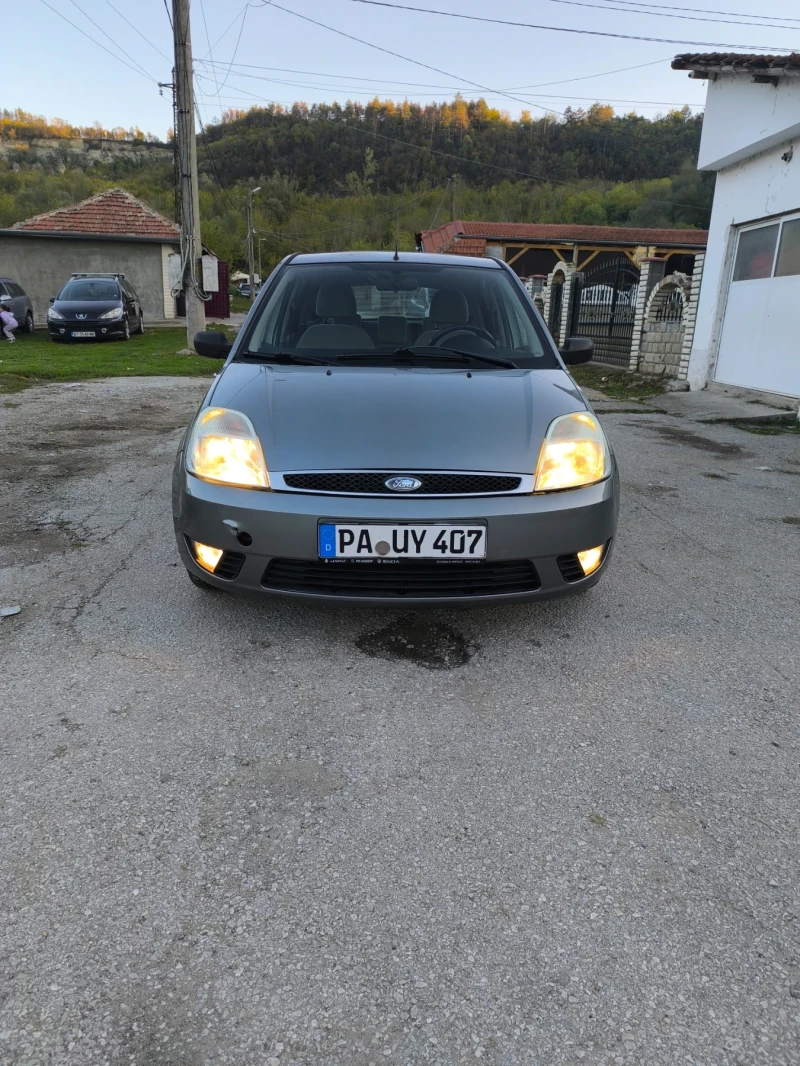 Ford Fiesta 1.3i, снимка 3 - Автомобили и джипове - 47499408