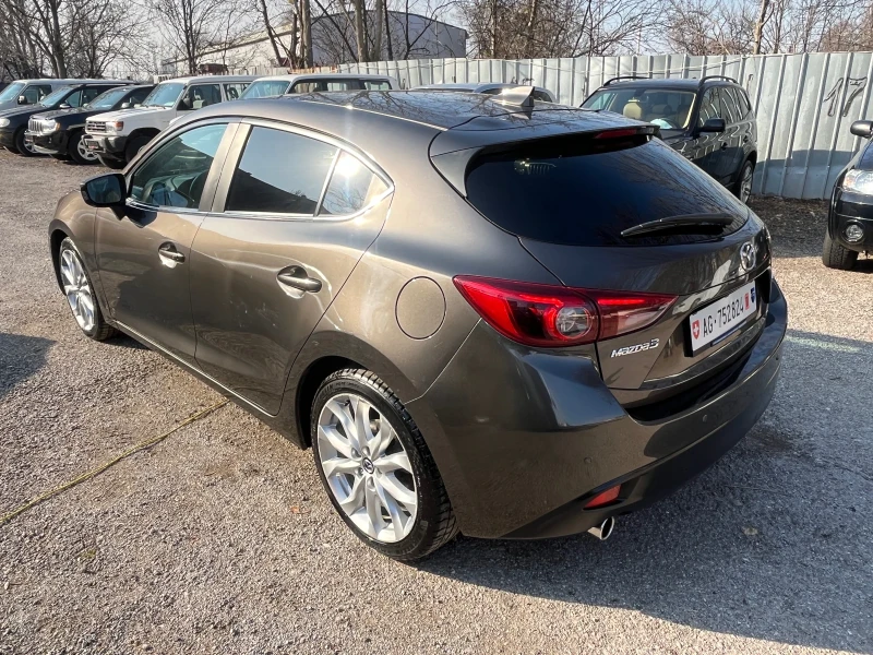 Mazda 3 2.0i Skyactive KEYLESS NAVI CARPLAY BOSE ШВЕЙЦАРИЯ, снимка 6 - Автомобили и джипове - 48031056