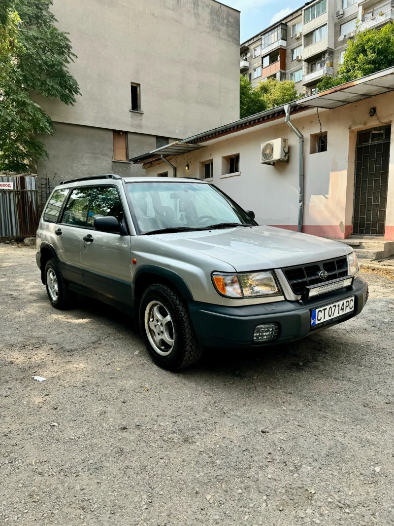 Subaru Forester 2.0, снимка 4 - Автомобили и джипове - 48370280