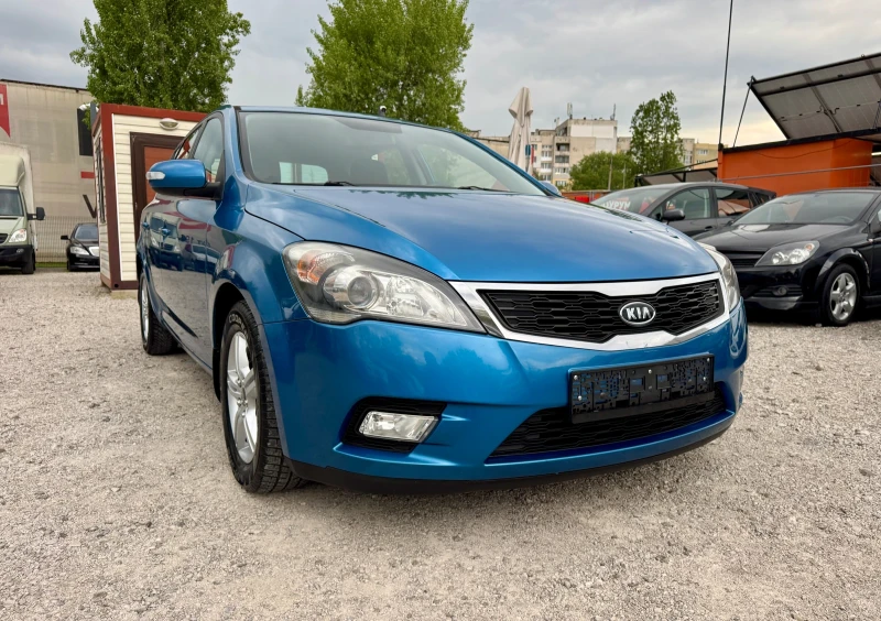 Kia Ceed 1.6i 6 скорости , снимка 7 - Автомобили и джипове - 50051076