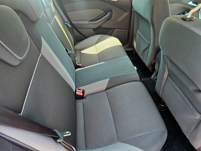 Ford Focus 1.6-TDCi-116kc, снимка 13 - Автомобили и джипове - 50697026