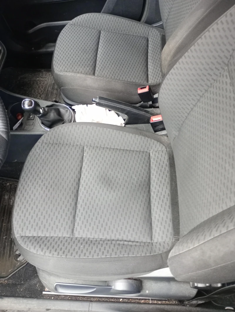 Skoda Roomster 1.6 TDi 90hp, снимка 6 - Автомобили и джипове - 53596734