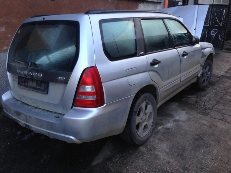 Subaru Forester 2.0XT, снимка 2 - Автомобили и джипове - 43182207