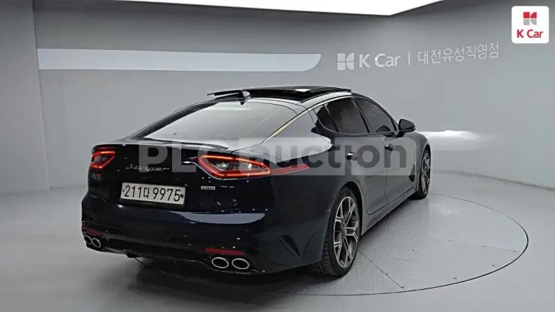 Kia Stinger 3.3 | ОБДУХВАНЕ| 360|  ВКЛЮЧЕН ТЕХНОТЕСТ, снимка 4 - Автомобили и джипове - 54431272