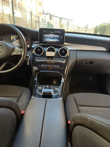 Mercedes-Benz 220 2.0, снимка 4 - Автомобили и джипове - 54516865
