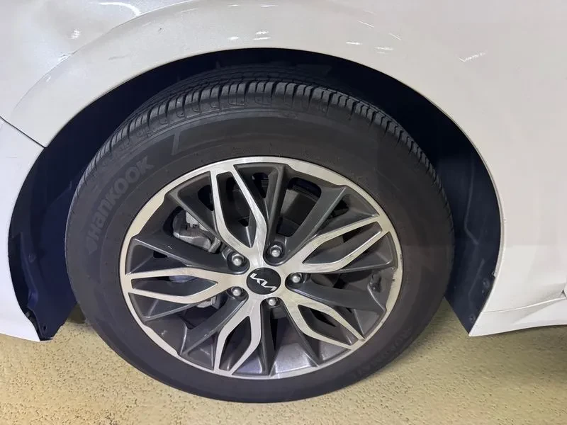 Kia K5 2.0 Lpi Trendy, снимка 5 - Автомобили и джипове - 55936523