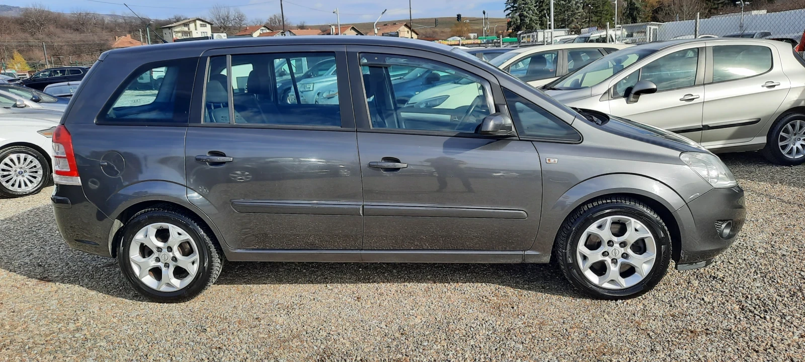 Opel Zafira 1.7cdti 7-места - изображение 3