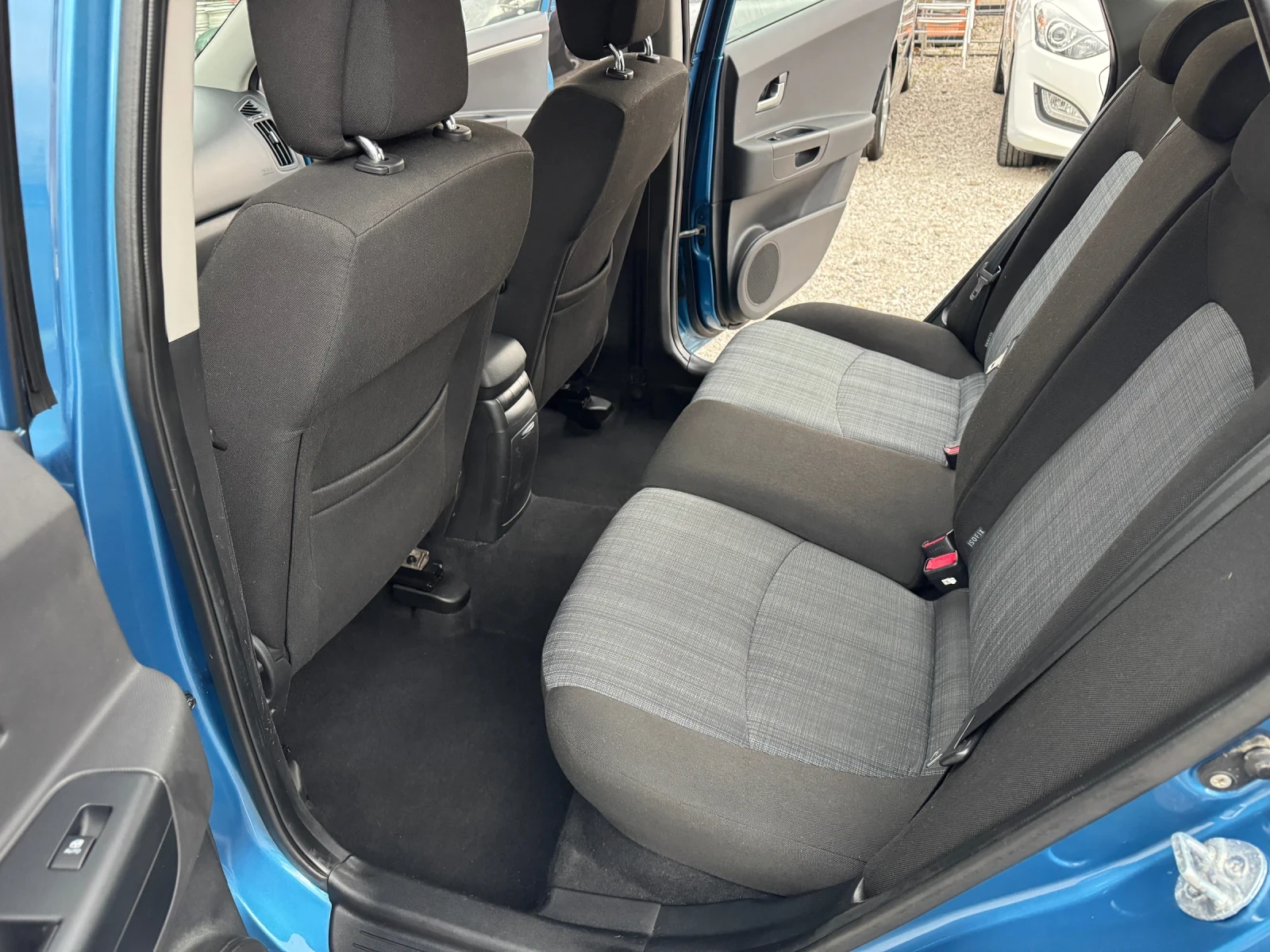 Kia Ceed 1.6i 6   | Mobile.bg   13