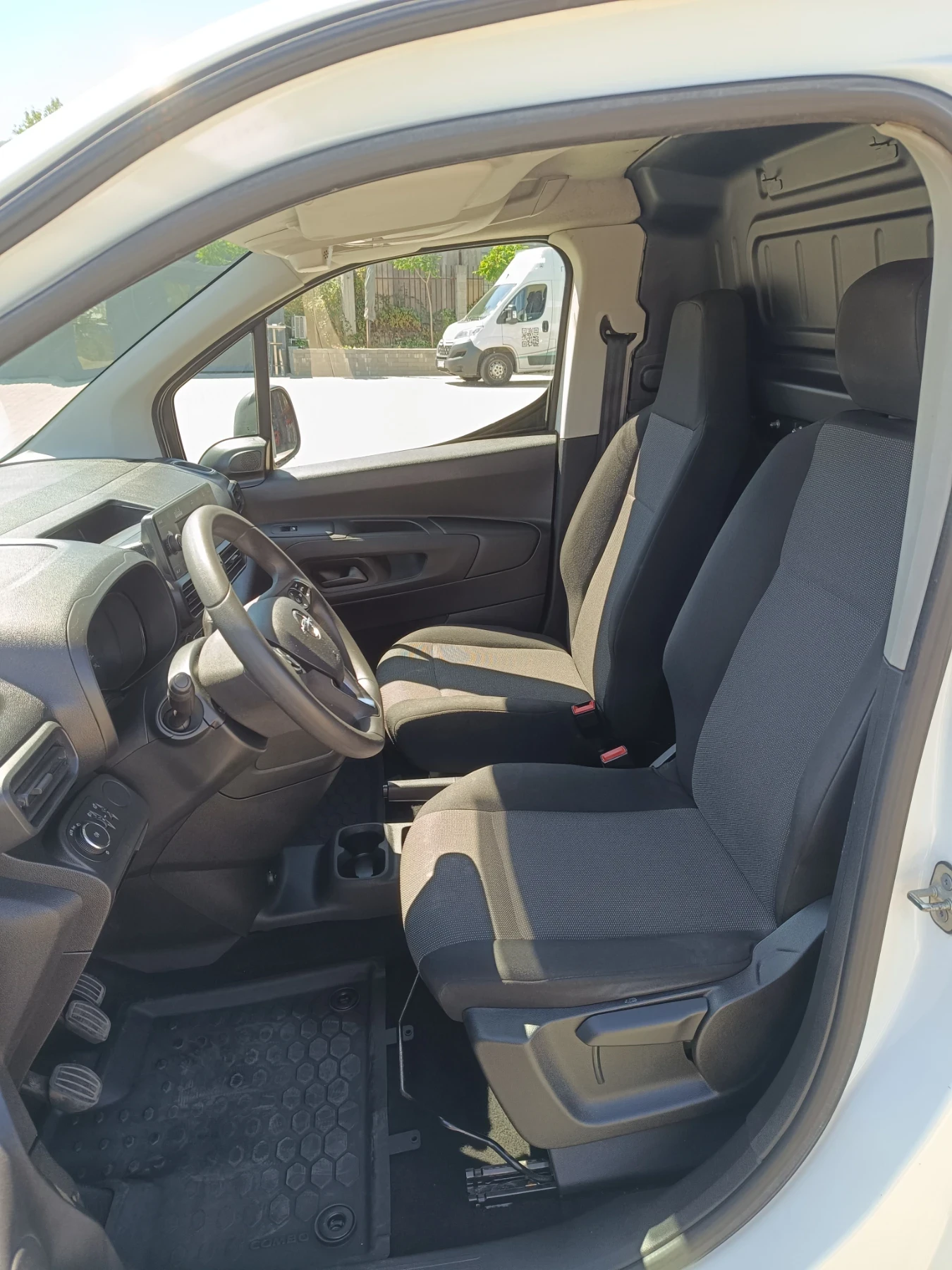 Opel Combo Дълга база XL - изображение 8