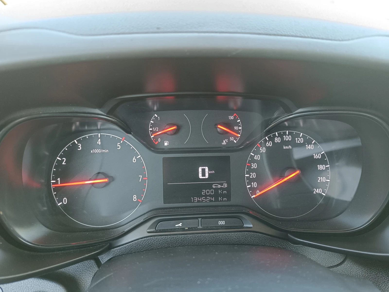 Opel Combo Дълга база XL - изображение 10