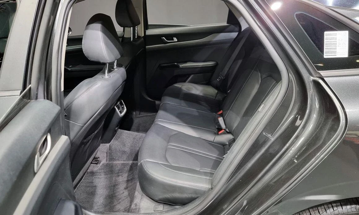 Kia K5 | Mobile.bg   11