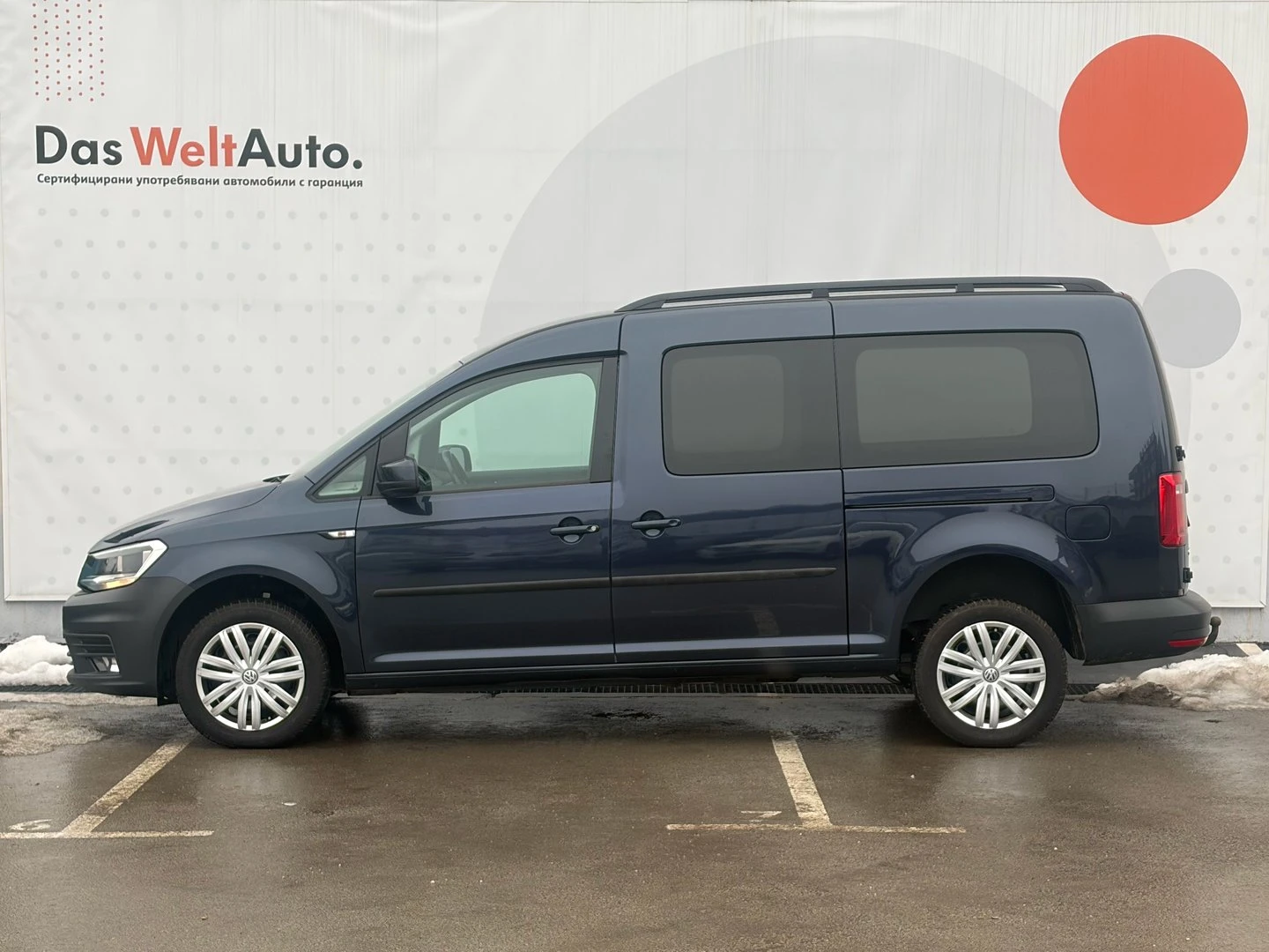 VW Caddy Maxi Trendline TDI 4MO BMT 7 места - изображение 3